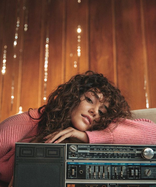 Hande Erçel isyan etti zehir zemberek sözler - Resim: 4