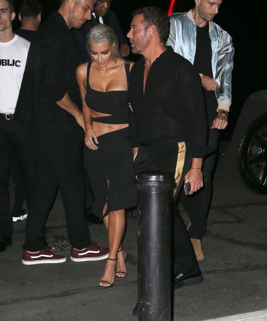 Ünlü modeller, Türk yıldızın partisine koştu - Resim: 2