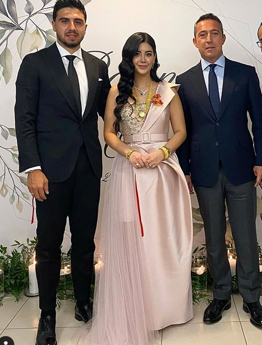 Ozan Tufan'ın füzesi sonrası nişanlısından olay paylaşım - Resim: 1