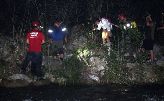 Yer Gökbük Koyu! 4 öğretmeni kurtarma operasyonu - Resim: 0