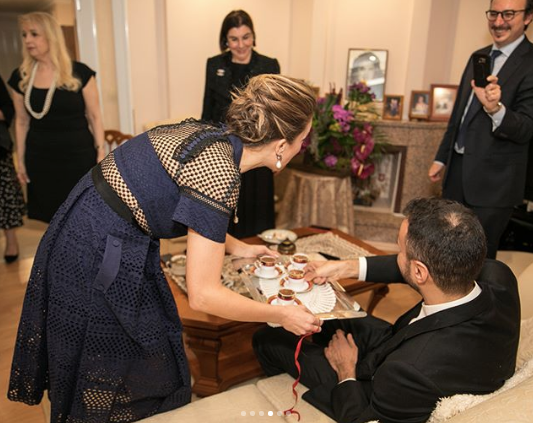 Simge Fıstıkoğlu nişanlandı! Elleriyle kahve ikram etti - Resim: 4