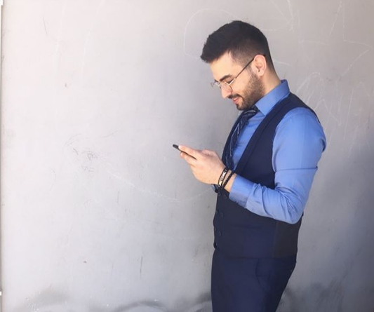 Kadir Ezildi'nin hastalığı ne? Erkek kardeşine tüylerini aldırıyor annesi çıldırıyor - Resim: 1