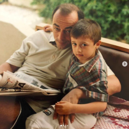 Masterchef Emir Elidemir babası kim neden ve ne zaman öldü? - Resim: 0