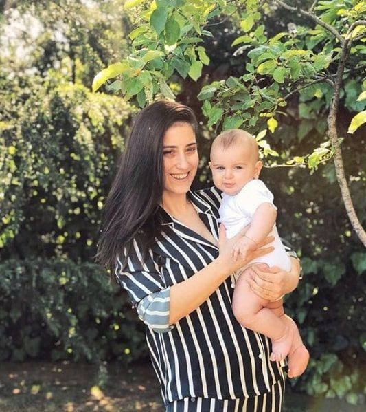 Taze anne Hazal Kaya setlere dönme kararı aldı yeni projesi bile belli oldu - Resim: 1