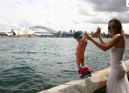 Genç kız ve erkek arkadaşı soyundu ve... - Resim: 2