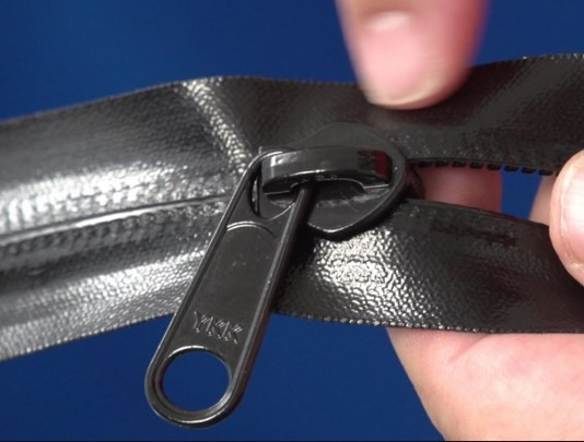 Neden tüm fermuarların üzerinde YKK yazar? - Resim: 3