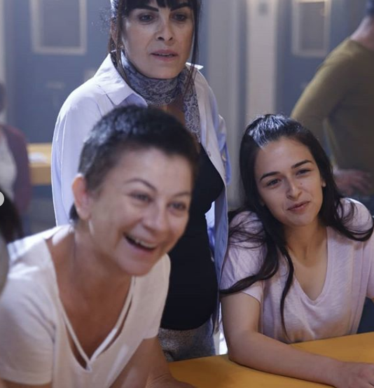 Avlu'da flaş ayrılık! Dizinin sevilen ismi veda ettiğini duyurdu - Resim: 4