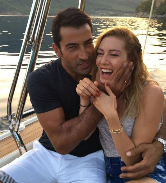 Kenan İmirzalıoğlu kamera önünde aşka geldi! Ayrılacakları konuşuluyordu - Resim: 1