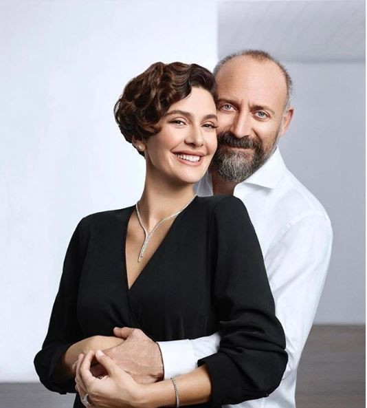 Bergüzar Korel doğum alışverişine çıktı! Halit Ergenç öve öve bitiremedi - Resim: 1