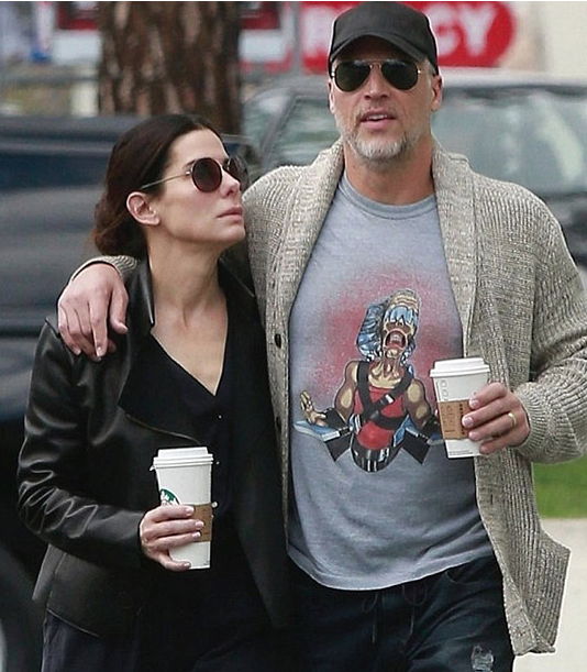 Yüzüğe dikkat! Ünlü oyuncu gizlice evlendi - Resim: 1