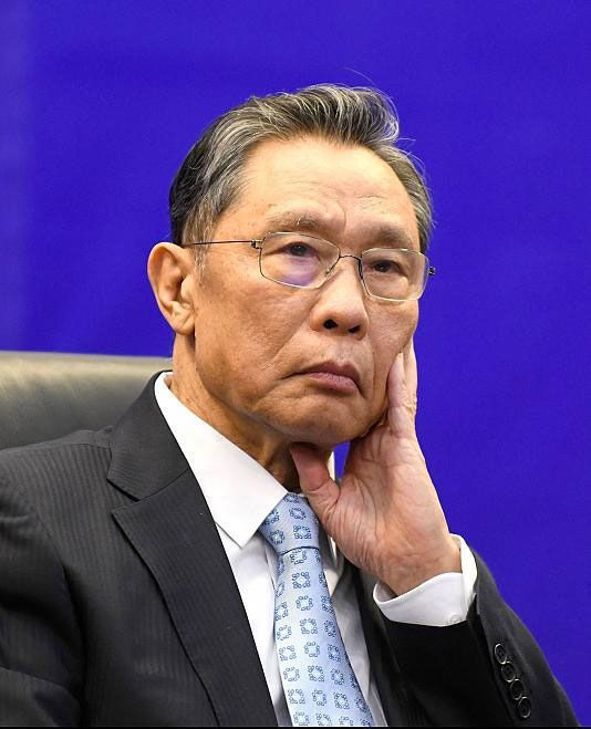 Koronavirüs salgını ile ülkelerinin medyatik isimleri oldular - Resim: 2