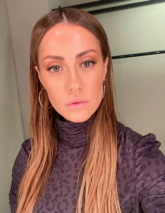 Konser için Tokat'a giden Derya Uluğ, uyanır uyanmaz öyle bir şey istedi ki... - Resim: 4