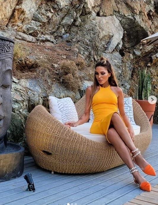 Seren Serengil'den sevenlerini korkutan haber: Hastaneye kaldırıldı - Resim: 4