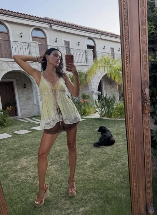 Cansu Tosun'dan boşanma sonrası bikinili kare! Beğeni yağdı... - Resim: 4