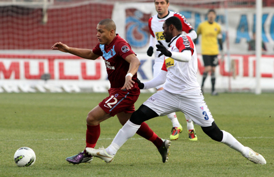 Avni Aker'den çarpıcı kareler - Resim: 1