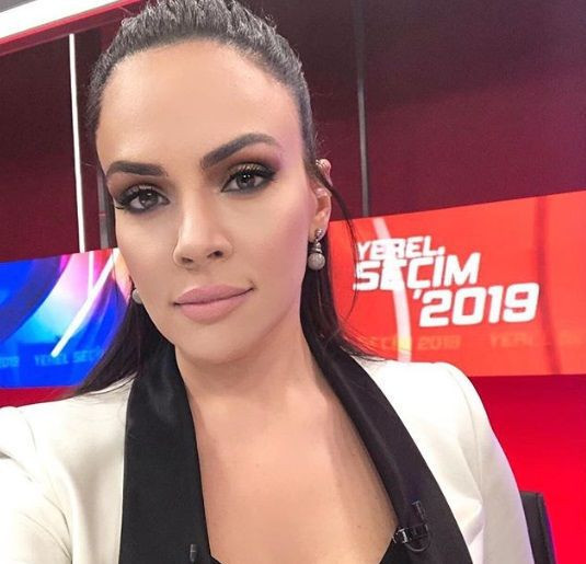 Buket Aydın ile Hıncal Uluç arasında kılıçlar çekildi! Dede benzetmesi olay oldu - Resim: 4