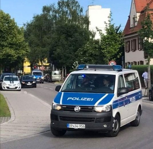 Almanya metroda saldırı olay yerinden ilk görüntüler - Resim: 3
