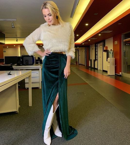 Ece Erken saldırıya uğradığını açıkladı! Camları yumruklamaya başladı - Resim: 3