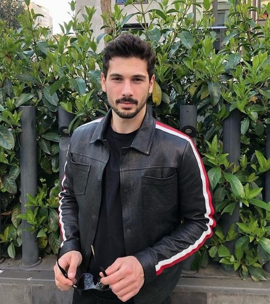 Menajerimi Ara'nın başrol oyuncusu Deniz Can Aktaş koronaya yakalandı - Resim: 2