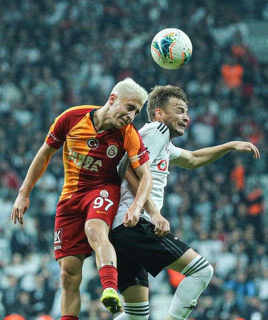 Galatasaray'da dansöz oynatan futbolcular kararı Fatih Terim şaşırttı - Resim: 1