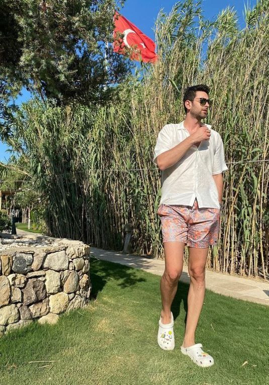 İrem Sak kendisinden 11 yaş küçük basketbolcu Furkan Korkmaz ile birlikte - Resim: 4