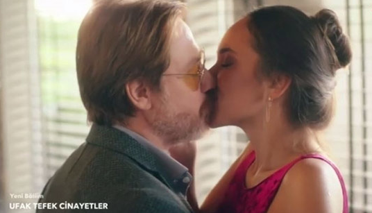 Duygu Sarışın'ın yüzü yandı mı? Açıklama geldi - Resim: 1