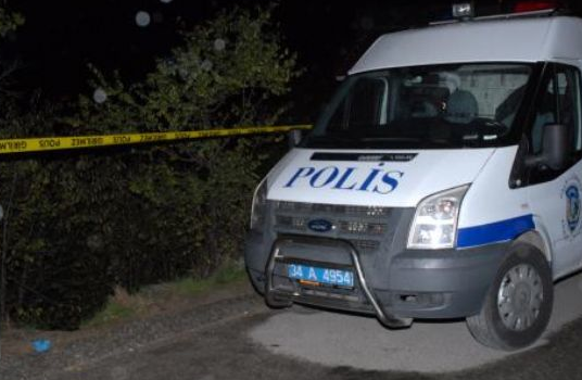 Babasını öldürüp kömürlüğe gömdü - Resim: 1