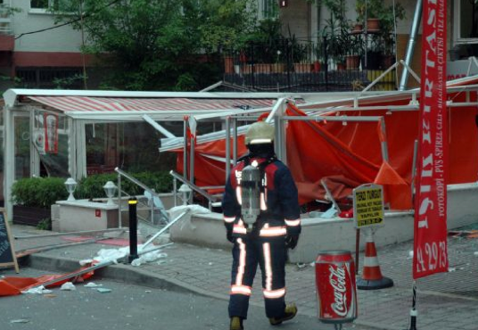 Kadıköy'de korkunç patlama - Resim: 1