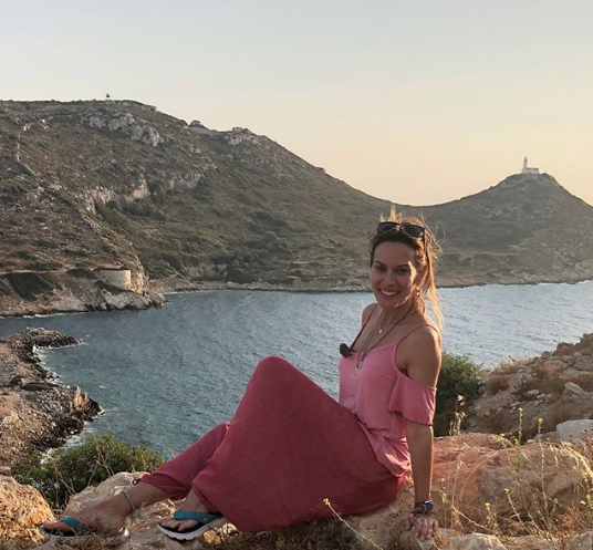 Ebru Cündübeyoğlu yıllar sonra mayolu görüntülendi - Resim: 4