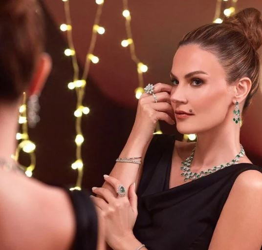 Tülin Şahin yalıdan neden taşındığını anlattı, sözleriyle alay konusu oldu - Resim: 2