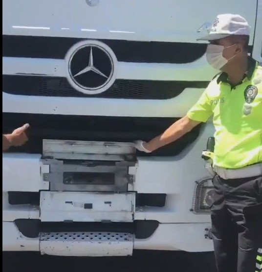 Gaziantep'te TIR'a kurulan düzenek 'pes' dedirtti! - Resim: 0