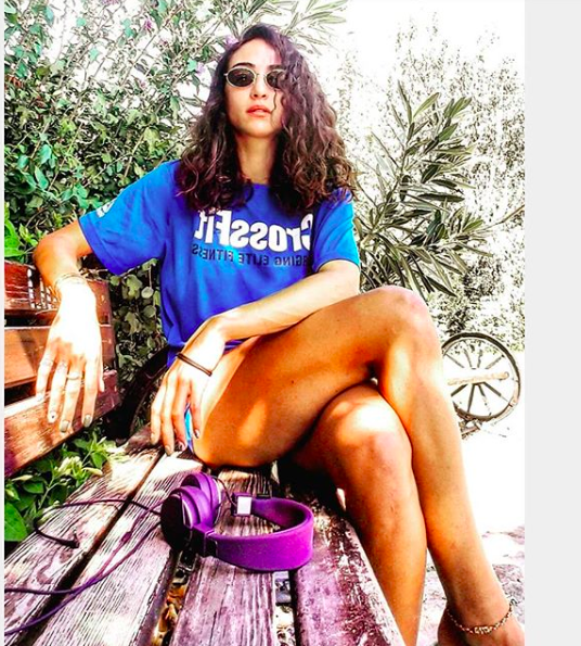 Ecem Onaran kimdir yaşı kaç Survivor 2019'a sevgilisini bırakıp geldi - Resim: 1