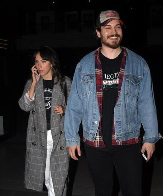 Duygu Sarışın ve Çağatay Ulusoy'a evlilik yolu! Önemli açıklamalar gelmişti - Resim: 3