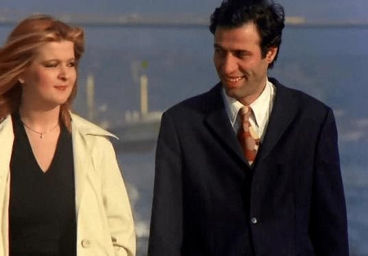 Kemal Sunal'ın yanındaki bu kadını tanıyabildiniz mi? - Resim: 1