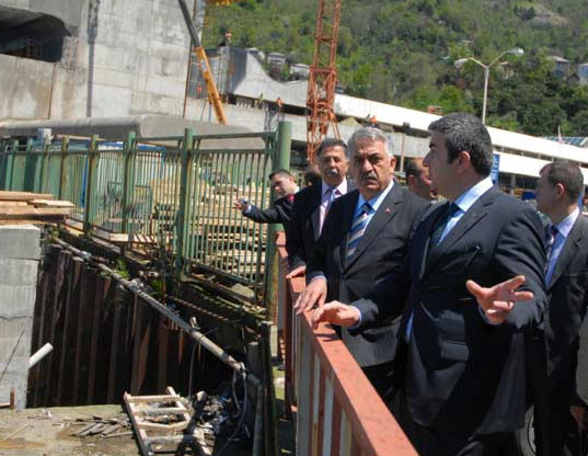 Bakan Yazıcı müdürü fırçaladı - Resim: 3