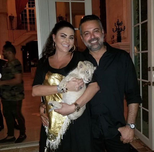 Sosyete güzeli Süreyya Yalçın'ın eşine aldığı tır ve yavru aslanlar kiralık çıktı! - Resim: 2