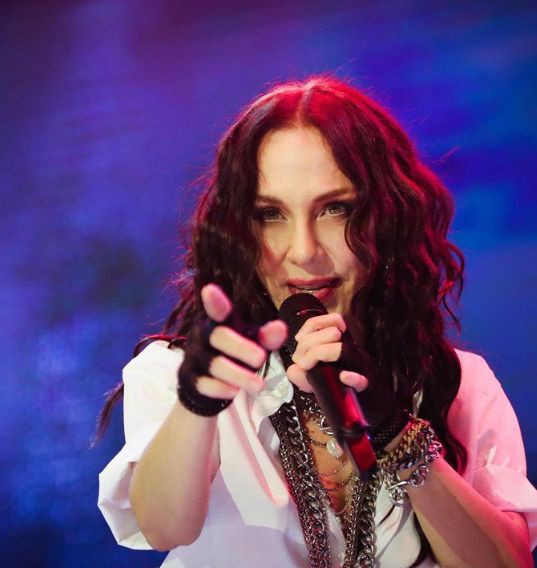 Sertab Erener'den yıkan haber! Konseri ertelemek zorunda kaldı - Resim: 4