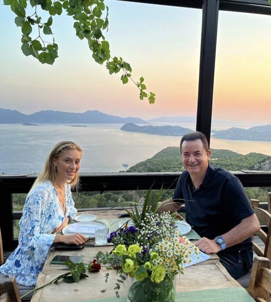 Şeyma'dan bile beter! Acun Ilıcalı'nın genç sevgilisi Ayça Çağla Altunkaya estetik harikası çıktı - Resim: 0