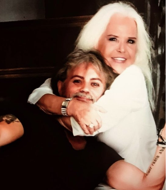 Gönül Yazar cinsel içerikli mesajlar atan sevgilisi Rüzgar Mağden ile barıştı - Resim: 2