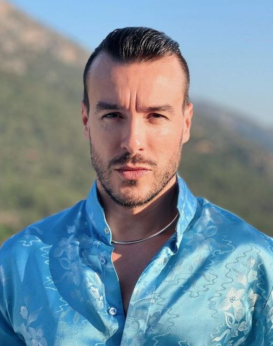 Cem Adrian'dan konserde ağlatan sözler! Ünlü şarkıcı konuştu, alkış tufanı koptu - Resim: 4