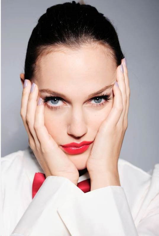 Uzerli‘ye dudak uçuklatan reklam ücreti - Resim: 1