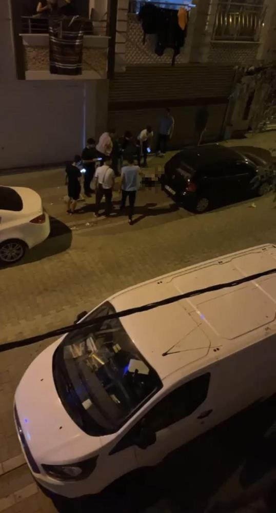 Esenyurt’ta son iki günde iki kadın yüksekten düşerek hayatını kaybetti - Resim: 0