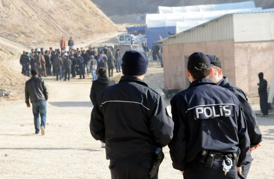 İşçilerin çiş kavgası hastanede bitti - Resim: 1