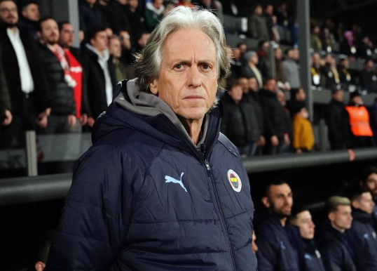 Taraftar bu haberle yıkıldı: Jorge Jesus kararını verdi ayrılıyor! Yeni takımı için 2 seçenek var - Resim: 4