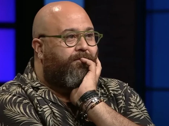 Ünlülere yeni operasyon! Somer Sivrioğlu, Sinem Ünsal ve Burak Deniz gözaltına alındı - Resim: 0