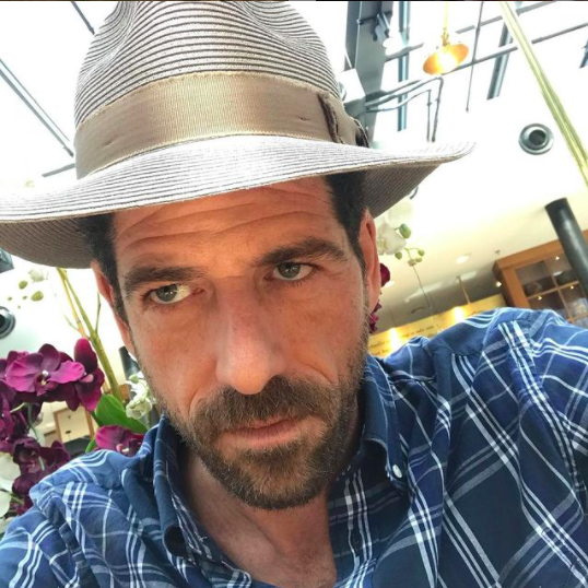 Cemal Hünal ailesi eşi Lale Cangal ve oğlu Doğan Atilla kimdir? - Resim: 1