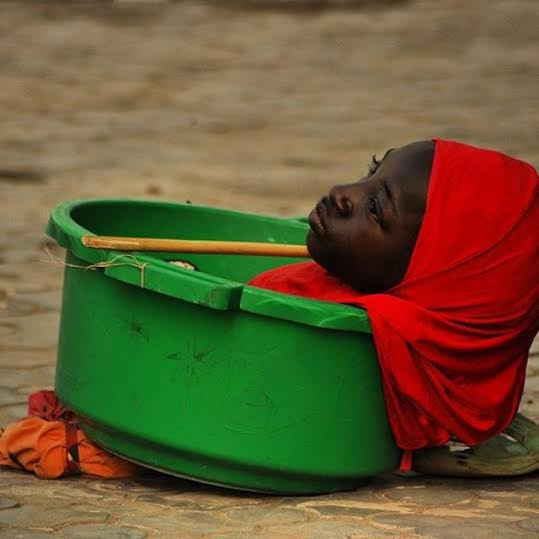 Yeşil leğende yaşayan kız! İnanılmaz ama gerçek - Resim: 1