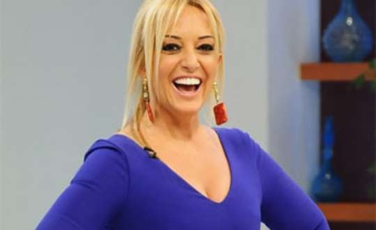 Tülin Şahin tanınmayacak halde Saba Tümer ise... - Resim: 1