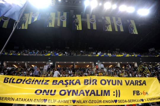 Galatasaray Fener'e boyun eğmedi - Resim: 4