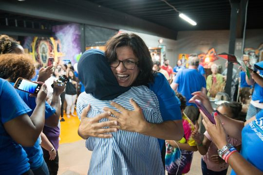 ABD meclisine giren ilk Müslüman kadınlar bakın nereli Trump'a kapak oldu - Resim: 2